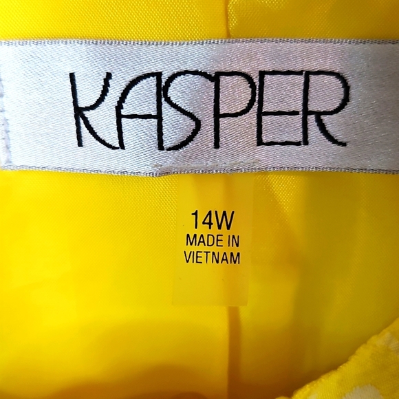 Kasper Yellow 2 Piece Suit Size 14W - Picture 2 of 10